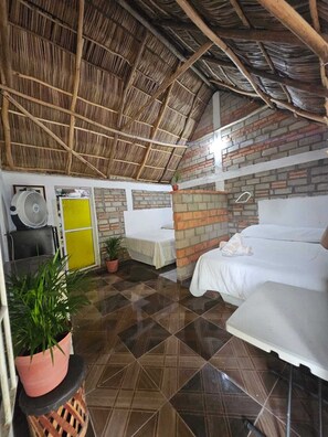 Cabane Confort, vue jardin