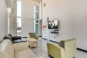 Smart TV - Downtown 2bd #5 +Gym near Park, Lake, Museums (Chicago)