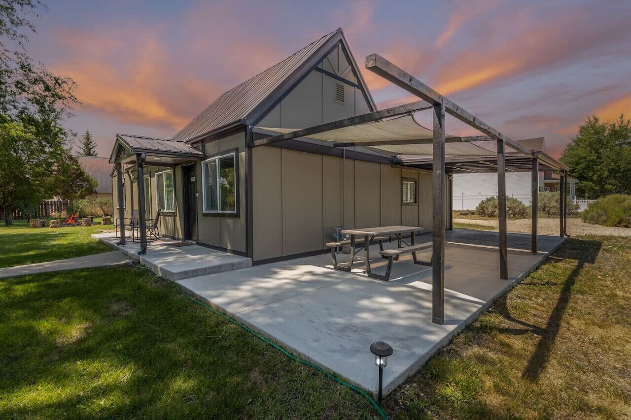 屋外ダイニングエリア