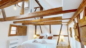 3 camere, ferro/asse da stiro, Wi-Fi gratuito, lenzuola
