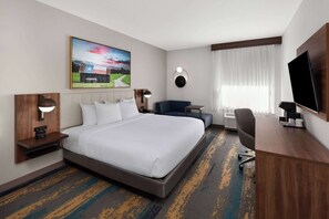 Standard Room, 1 King Bed - La Quinta Inn & Suites By Wyndham San Antonio At The Rim (San Antonio)