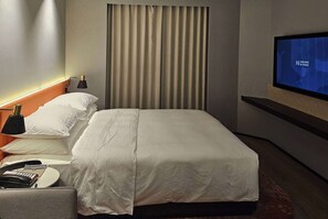 Superior Room, 1 King Bed, Non Smoking