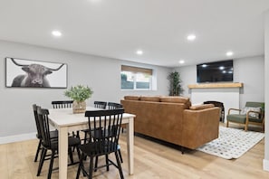 Interior - Steps to Hospital and MSU-B| Renovated Hospital Retreat (Billings)