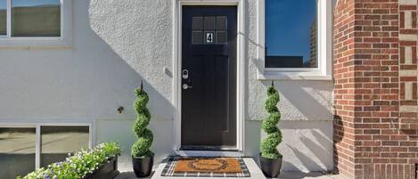 تفاصيل الفندق من الخارج