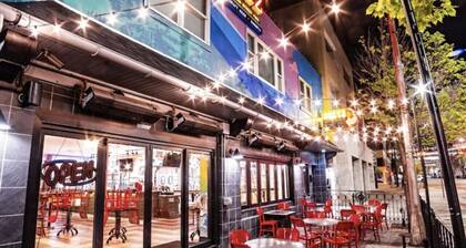 Luxury Living Next Door to Hospital