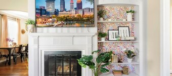 Sunscape Bungalow: Themed Rooms, Library/Office, 20 min Downtown, Wifi, Games WD