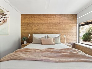 4 habitaciones, tabla de planchar con plancha y wifi gratis