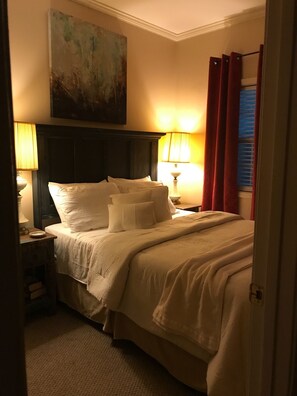 1 chambre, fer et planche à repasser, Wi-Fi, draps fournis