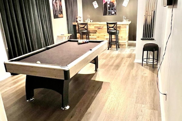 Spielezimmer