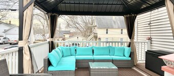 River View, walk to town, stylish, Spacious