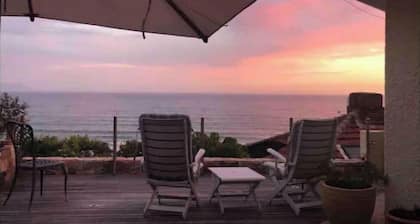 Havenzicht: sleep to the sound of the sea