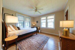 5 chambres, bureau, lit parapluie, Wi-Fi gratuit