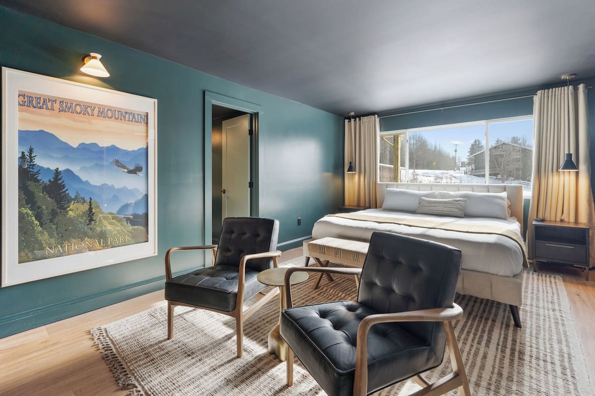 Deluxe Room | 2 bedrooms, Egyptian cotton sheets, premium bedding, down comforters