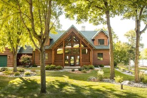 Exterior - Spacious Lakefront Cabin w/ Private Beach/Dock, Arcade, Game Room (Alexandria)