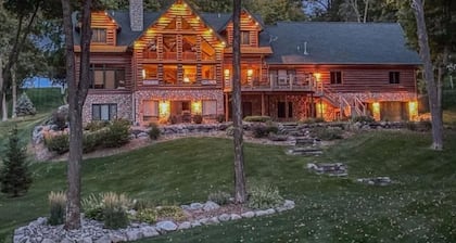 Spacious Lakefront Cabin w/ Private Beach/Dock, Arcade, Game Room