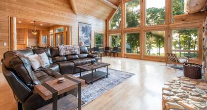 Lakefront Lakefront Cabin w/ Private Beach + Dock, Arcade, Game Room