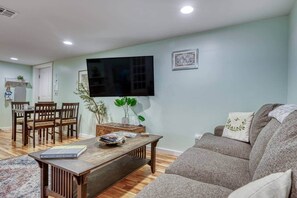 TV