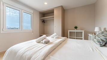 2 slaapkamers, een strijkplank/strijkijzer, gratis wifi, beddengoed