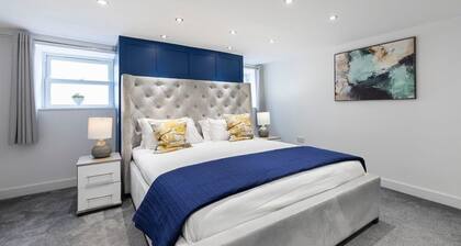 Large-Appartement-Salle de bain privée-Vue sur Rue