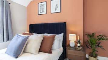 4 Schlafzimmer, Bügeleisen/Bügelbrett, kostenloses WLAN, Bettwäsche