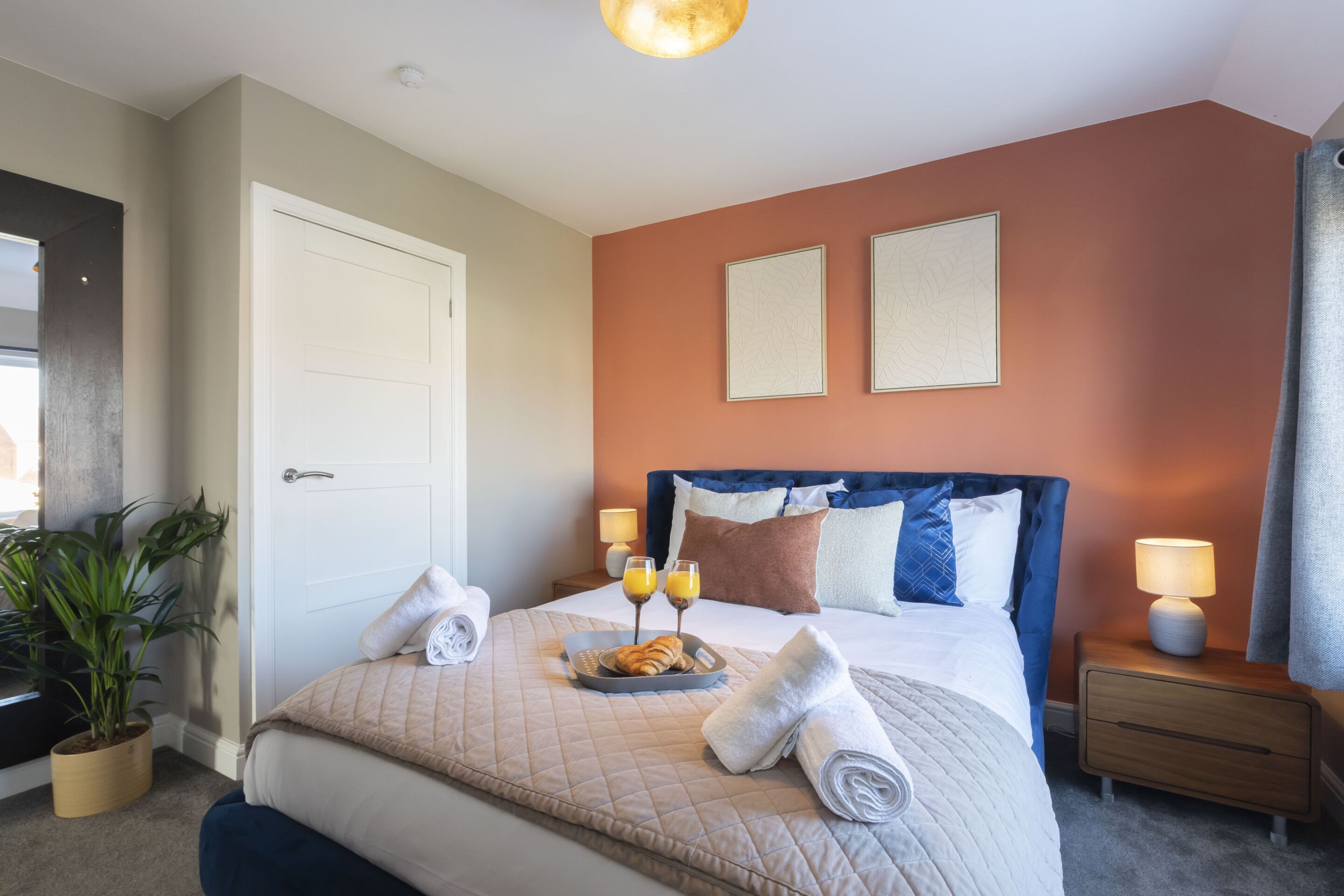 4 bedrooms, iron/ironing board, free WiFi, bed sheets