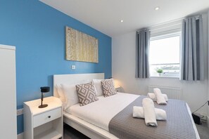 3 bedrooms, iron/ironing board, free WiFi, bed sheets