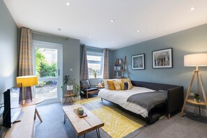 5 bedrooms, iron/ironing board, travel crib, free WiFi