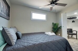 1 sovrum, strykjärn/strykbräda, wi-fi och sängkläder