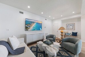 Smart-TV, Tischtennisplatte