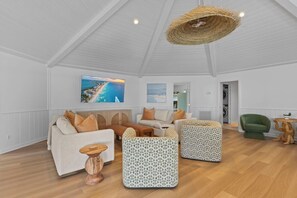 Smart-TV, Tischtennisplatte