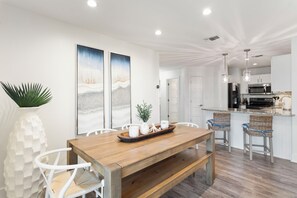 Dining - Pool | Tennis | Sunset & Seashells | 3 Bedroom | Seagrove (Santa Rosa Beach)