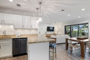 Interior - Pool | Tennis | Sunset & Seashells | 3 Bedroom | Seagrove (Santa Rosa Beach)