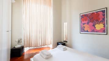 1 camera, Wi-Fi, lenzuola