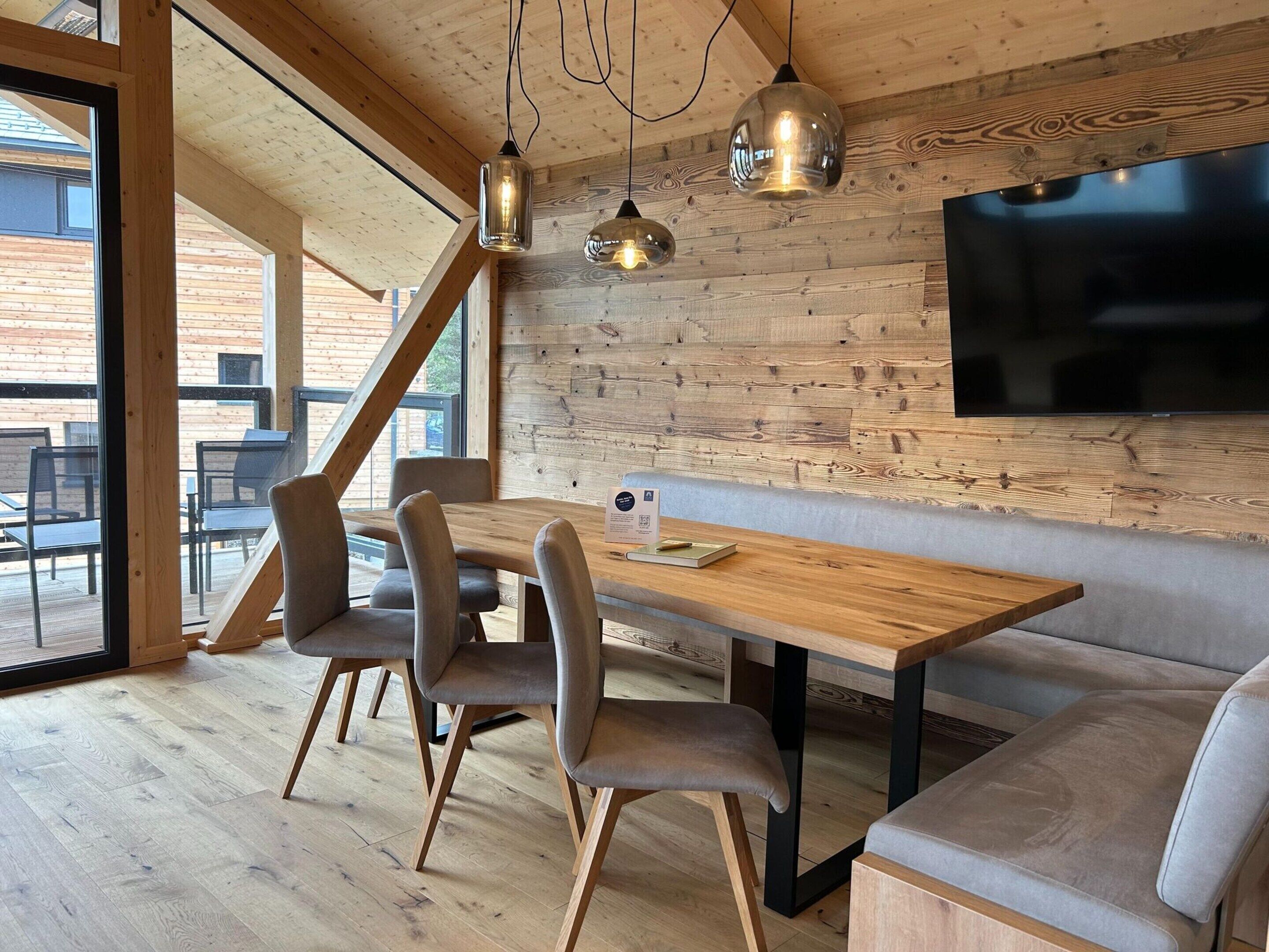 Chalet | Tempat makan