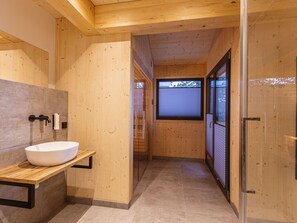 Chalet | Badezimmer | Badewanne