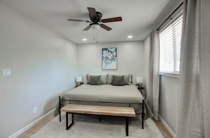 3 habitaciones, tabla de planchar con plancha, cuna de viaje y wifi 