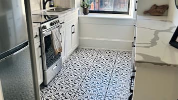 Fridge, microwave, coffee/tea maker