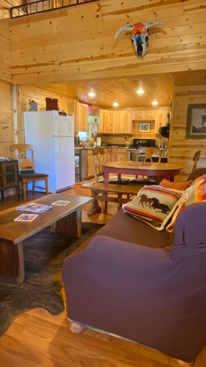 Fridge, microwave, oven, stovetop - Cozy Ranch Apartment, perfect for hunting season, or a fun weekend getaway. (Winnemucca)