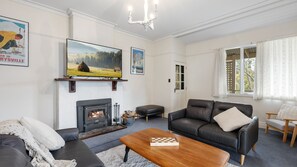 TV, fireplace, DVD player