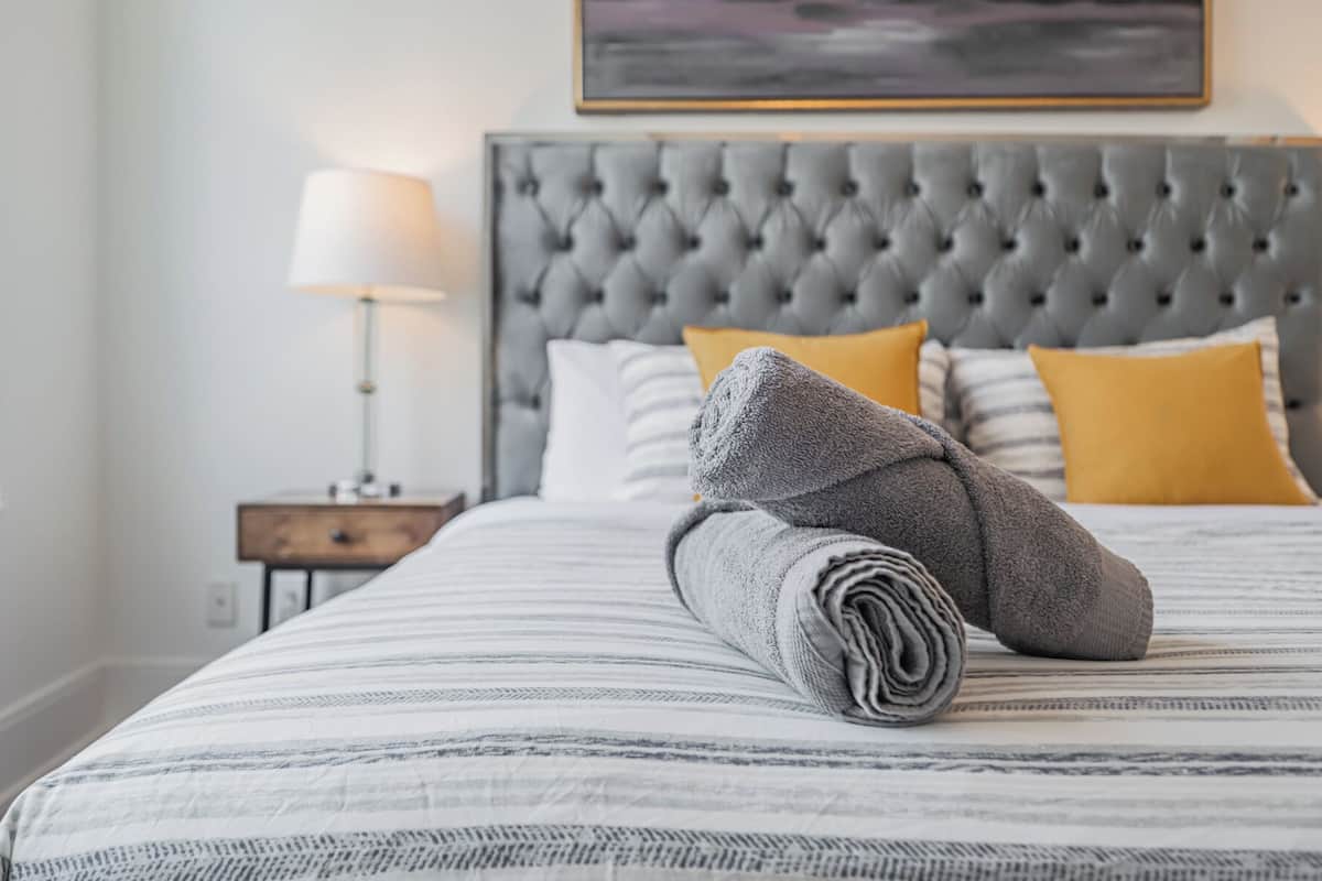 Family Condo, 1 Queen Bed with Sofa bed, Balcony | 2 bedrooms, premium bedding, down comforters, memory foam beds