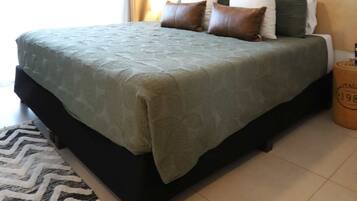 2 bedrooms, iron/ironing board, WiFi, bed sheets