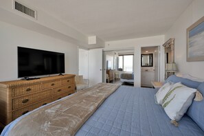 2 bedrooms, free WiFi, bed sheets - Oceanfront 2BR Escape • Private Balcony (Virginia Beach)