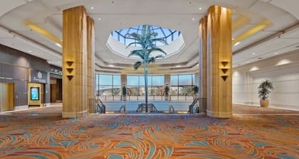 Stunning luxury one bedroom apartment at the signature MGM Grand tower 2 .