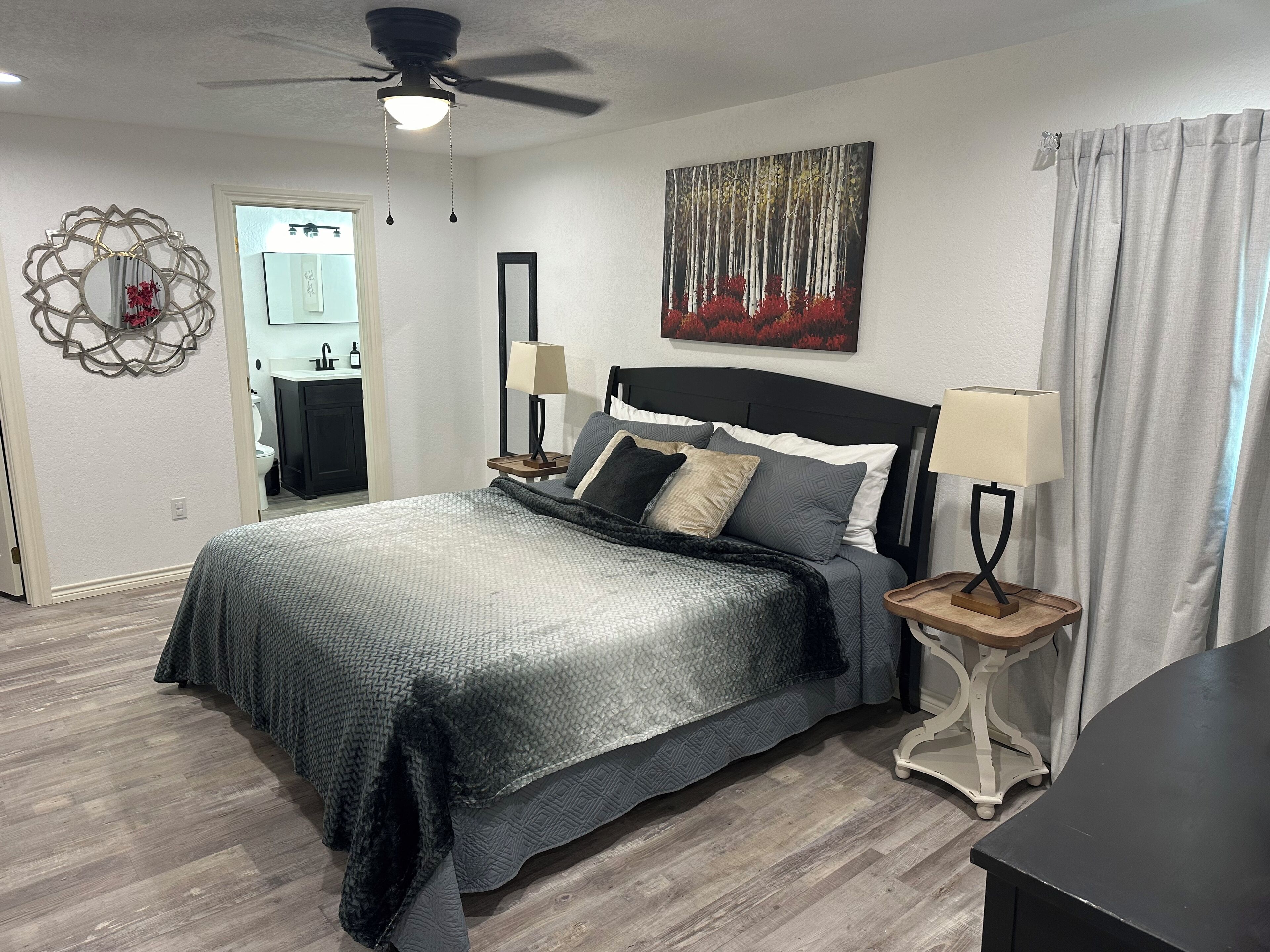 3 bedrooms, in-room safe, iron/ironing board, free WiFi