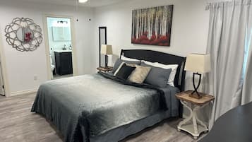 3 bedrooms, in-room safe, iron/ironing board, free WiFi