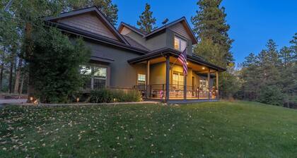 Spacious Home w/Spacious Deck, Hot Tub, and Game Room, Nestled in the Pines