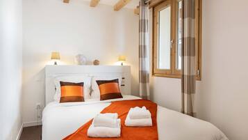 4 Schlafzimmer, Bügeleisen/Bügelbrett, kostenloses WLAN, Bettwäsche