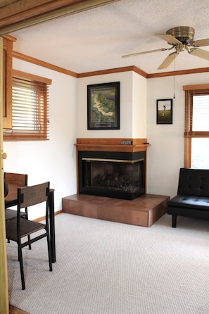 Interior - Decompress in this Soothing Townhome (Hot Springs Village)