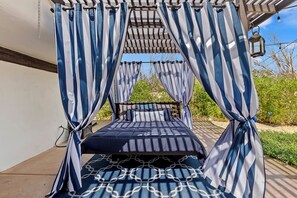 2 slaapkamers, een strijkplank/strijkijzer, beddengoed