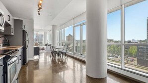 Coffee/tea maker, fridge, microwave, oven - The Onyx - Steps to Stampede, Restaurants & Bars! (Calgary)